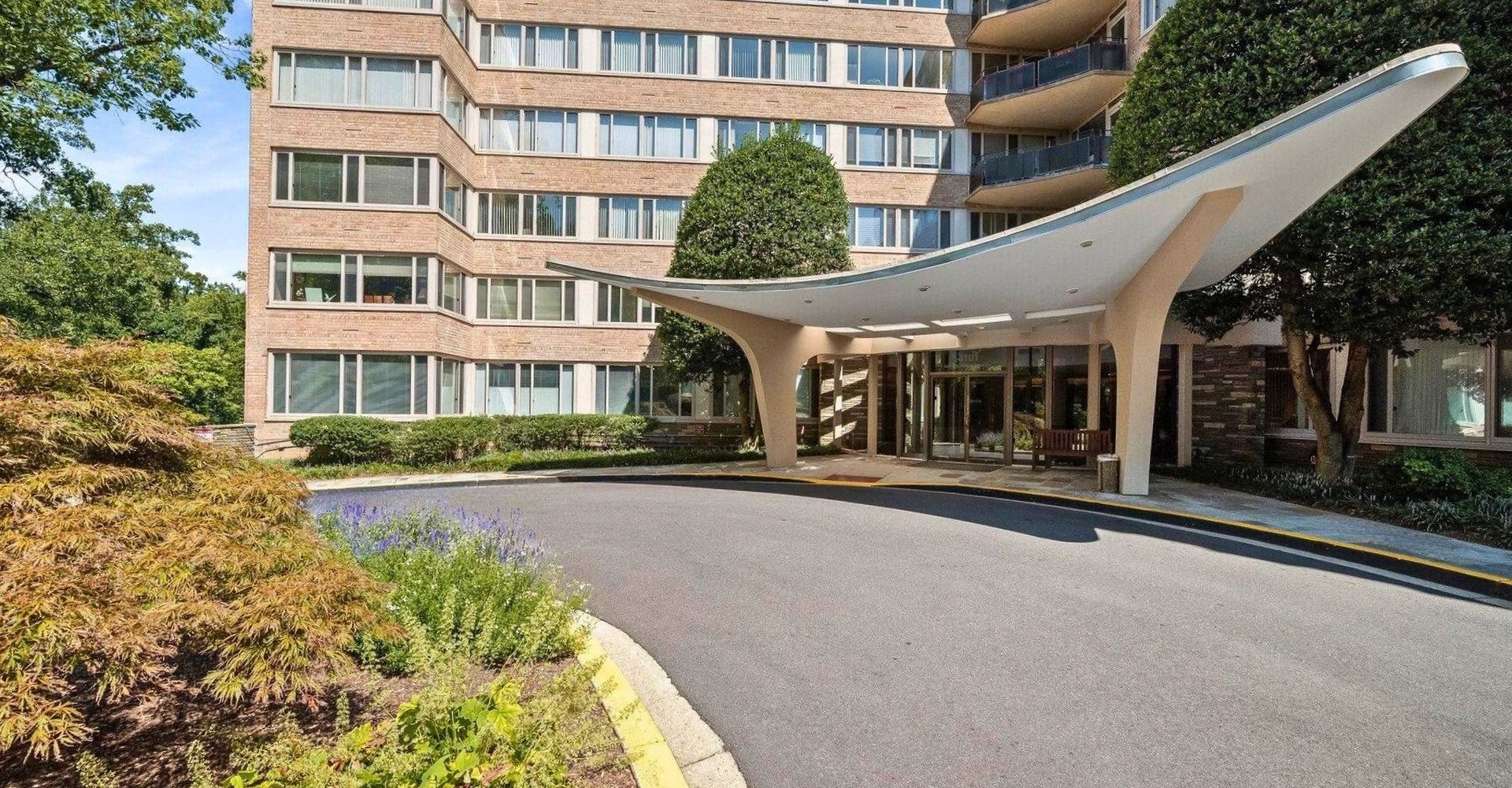 A residence from one of Malcolm Dilley's own Washington, DC listings